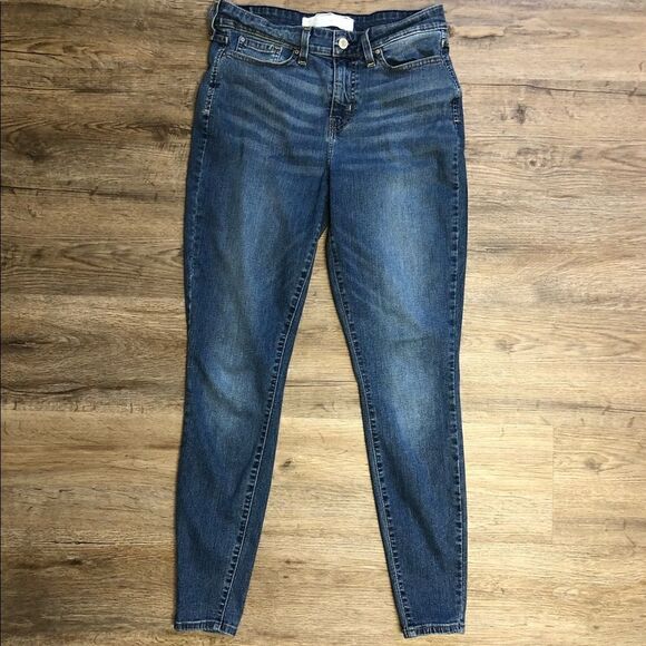 Signature Levi Strauss Gold Mid Rise Skinny Jeans, Size 8M, 29 x 30 - Picture 1 of 8